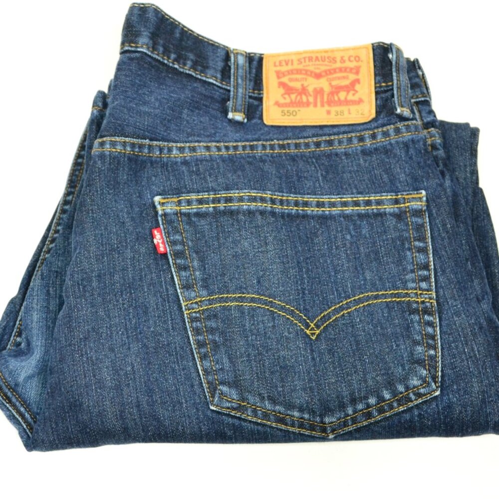 Levi's 550 Men's Size W38 L32 Blue Dark Wash Loose Straight Fit Denim Jeans